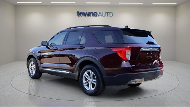 Certified 2022 Ford Explorer XLT w/ Equipment Group 202A AWD/4WD image 3