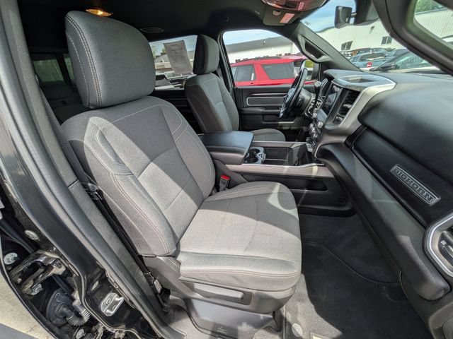 Used 2022 RAM 2500 Big Horn w/ Level C Equiment Group AWD/4WD image 17