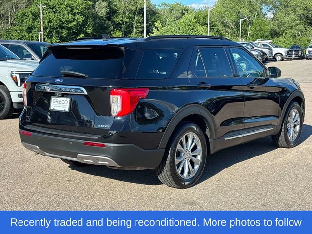 Certified 2021 Ford Explorer XLT w/ Equipment Group 202A AWD/4WD image 3