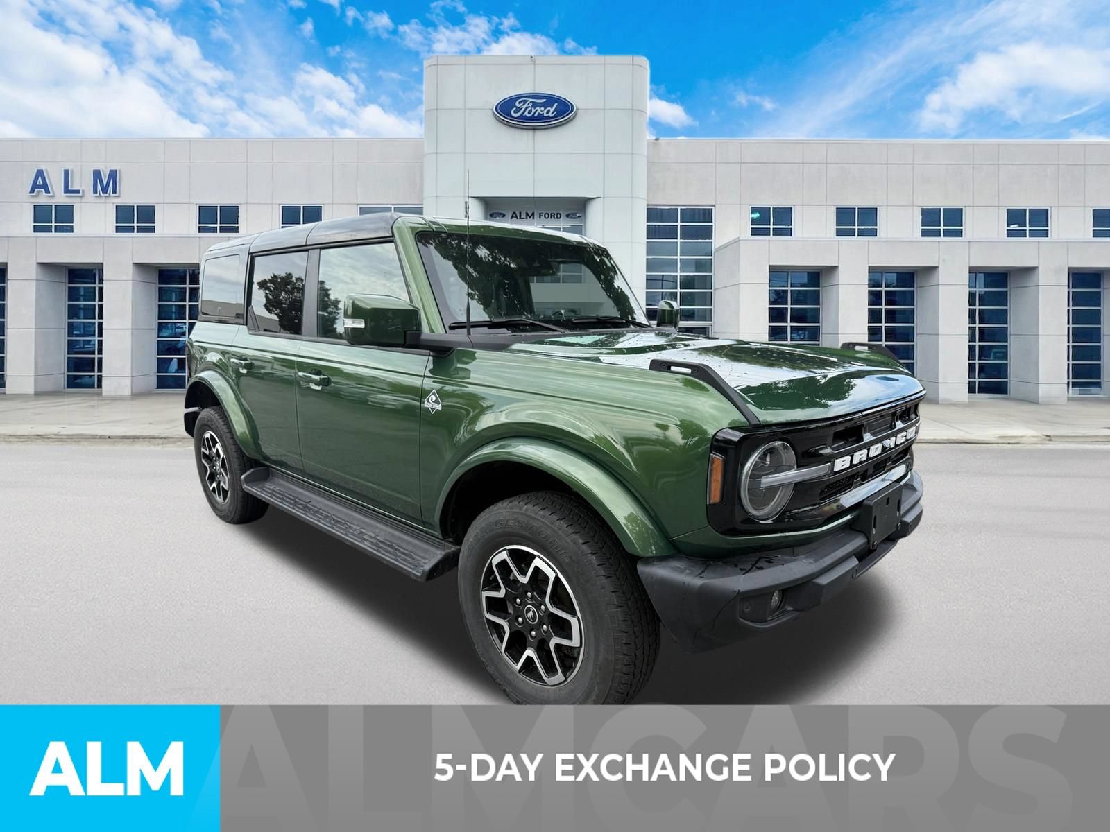 Certified 2025 Ford Bronco Outer Banks AWD/4WD image 3