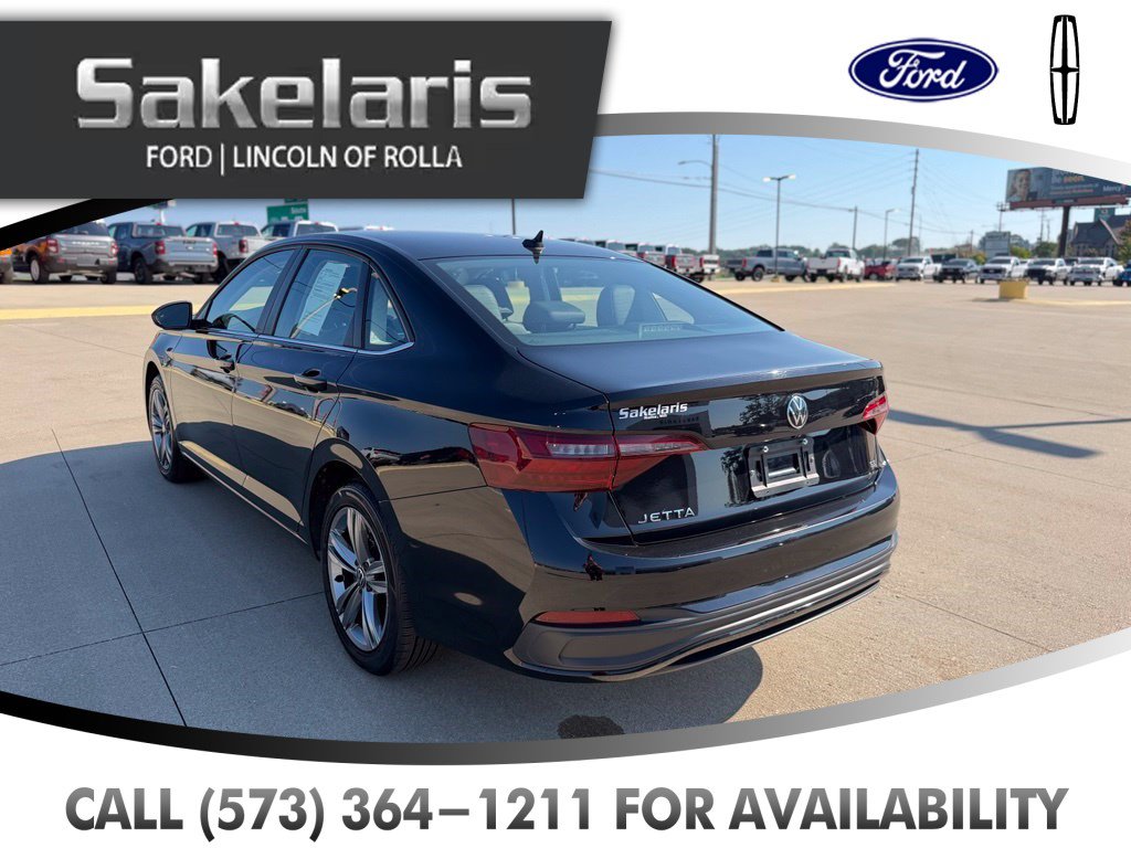 Used 2024 Volkswagen Jetta SE FWD image 7