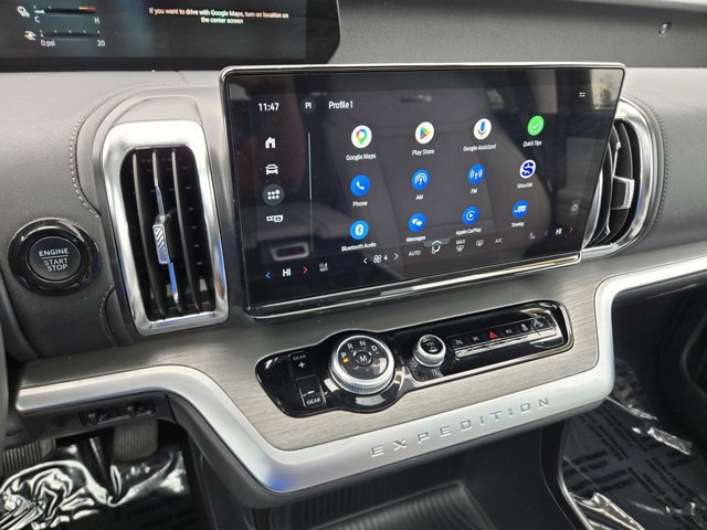 Certified 2025 Ford Expedition Max Platinum w/ Driver's Package AWD/4WD image 10