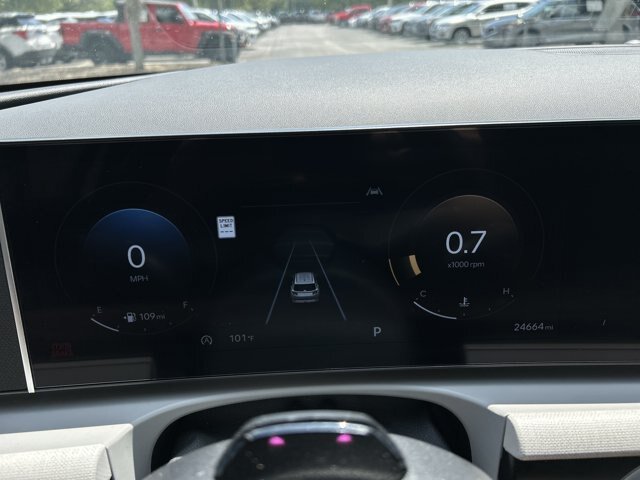 Used 2025 Hyundai Tucson SEL FWD image 33