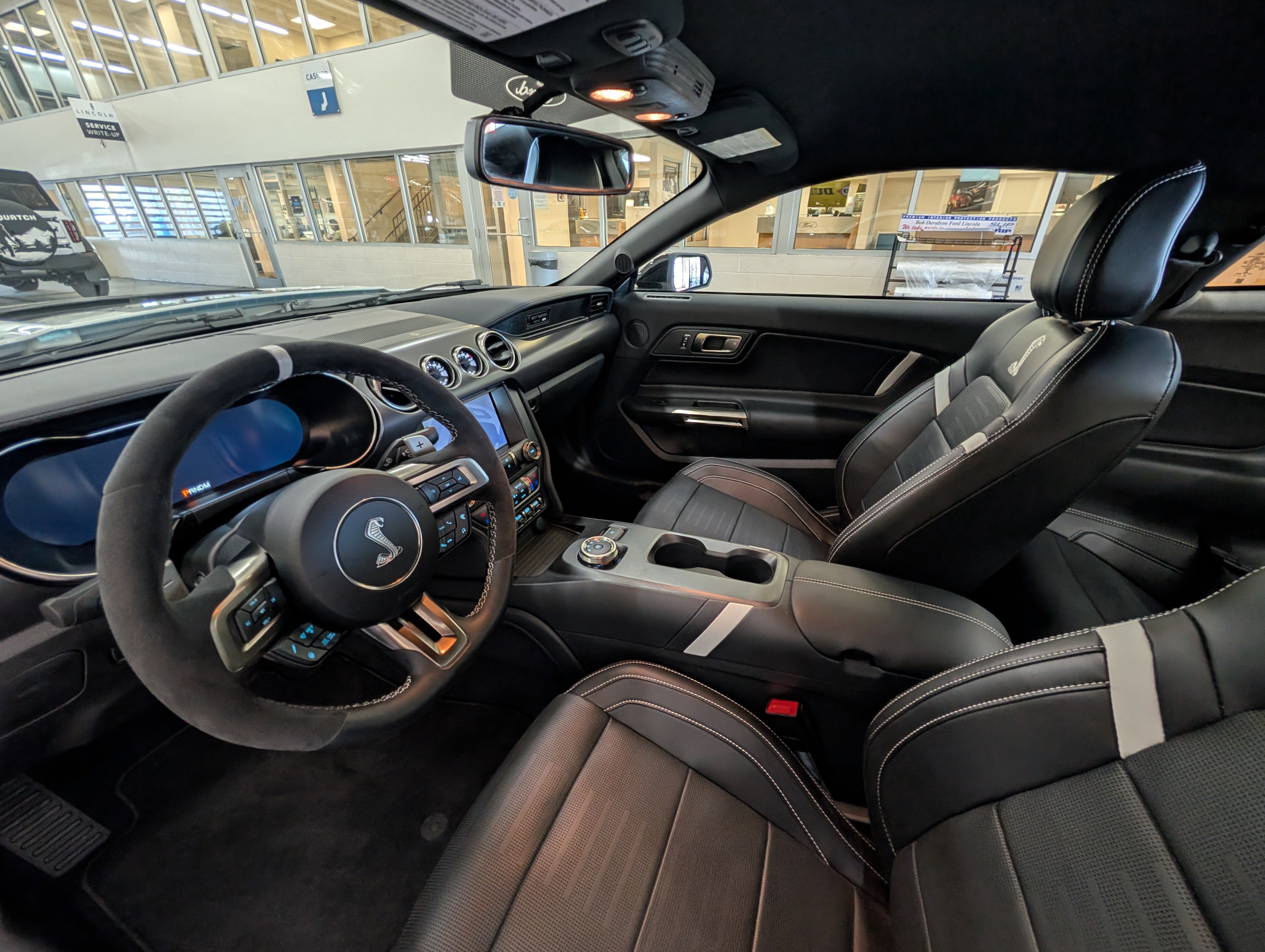 Certified 2020 Ford Mustang Shelby GT500 w/ Technology Package RWD image 16