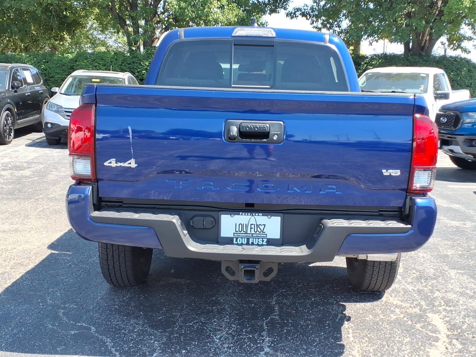 Used 2023 Toyota Tacoma SR5 w/ Technology Package AWD/4WD image 24