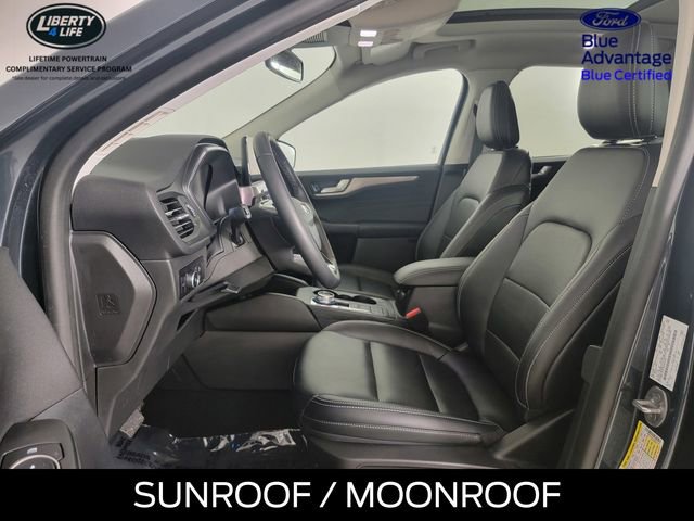 Certified 2022 Ford Escape Titanium w/ Class II Trailer Tow Package image 13