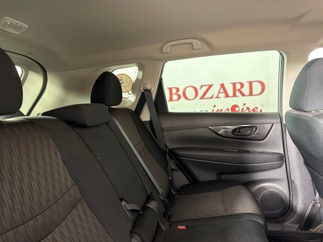 Used 2019 Nissan Rogue S FWD image 18