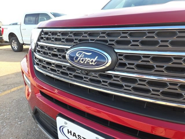 Certified 2024 Ford Explorer King Ranch w/ Technology Package AWD/4WD image 16