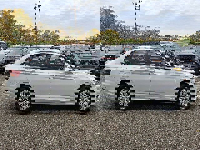 Used 2019 Volkswagen Jetta S w/ Driver Assistance Package image 11