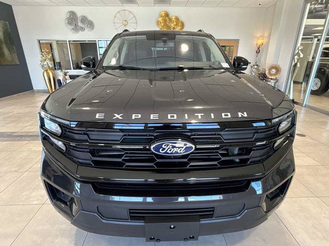 Certified 2025 Ford Expedition Active AWD/4WD image 8