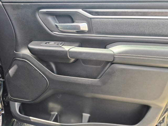 Used 2023 RAM 1500 Big Horn AWD/4WD image 34