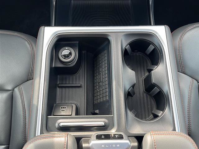 Certified 2025 Ford Expedition Active AWD/4WD image 27