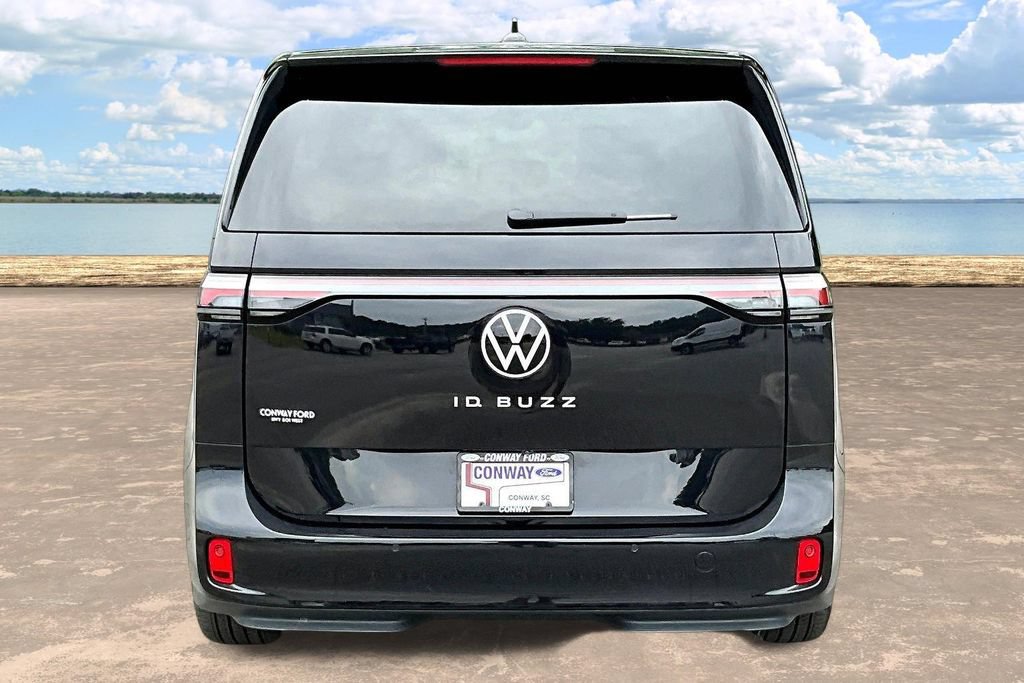 Used 2025 Volkswagen ID. Buzz Pro S RWD image 7