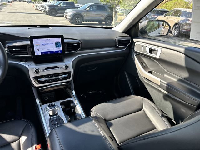 Certified 2023 Ford Explorer XLT w/ Equipment Group 202A image 19
