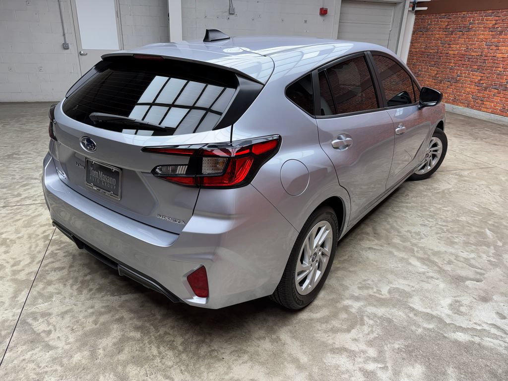 Used 2025 Subaru Impreza 2.0i AWD/4WD image 4
