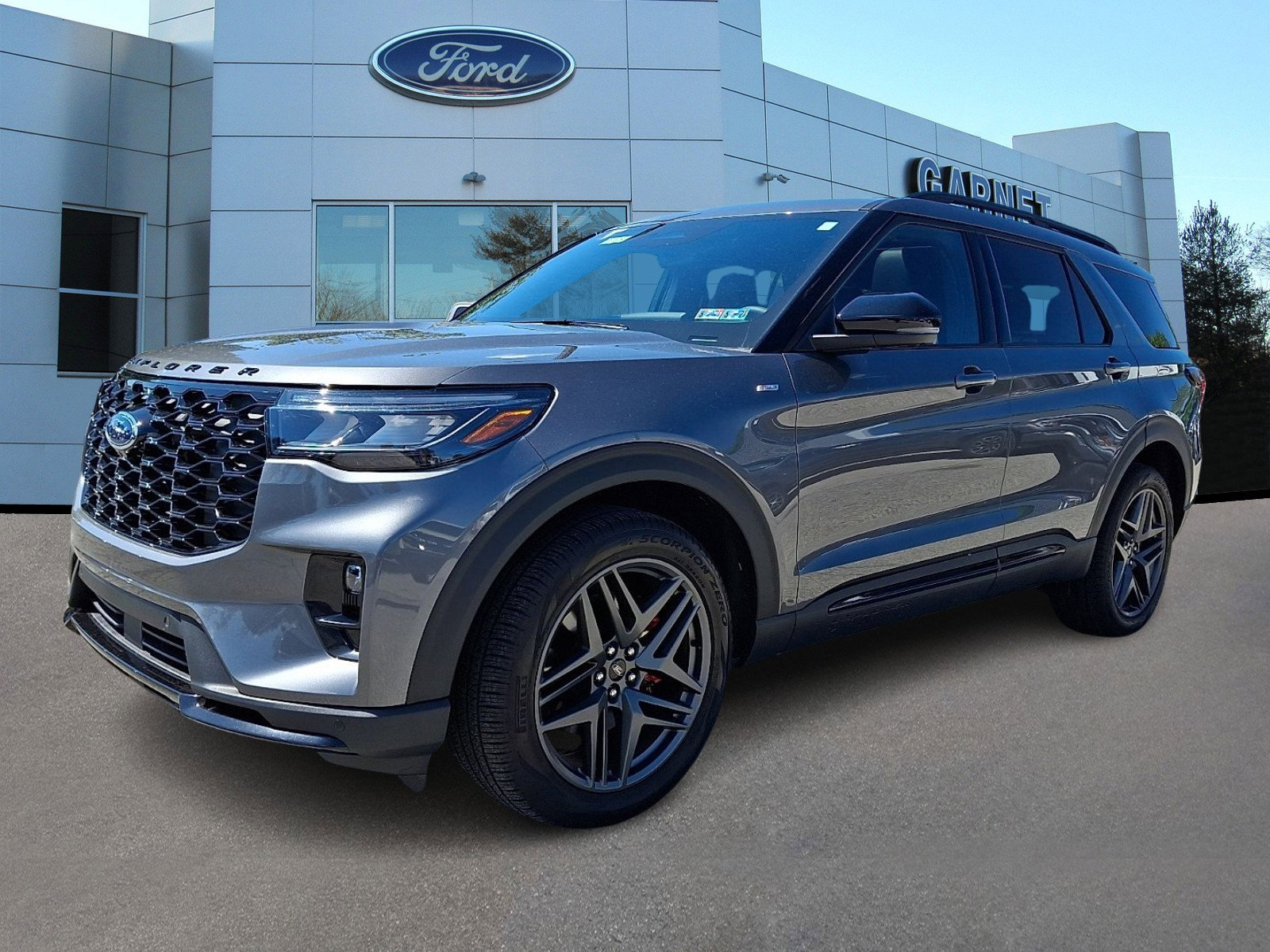 Certified 2025 Ford Explorer ST-Line w/ Premium Package AWD/4WD image 4