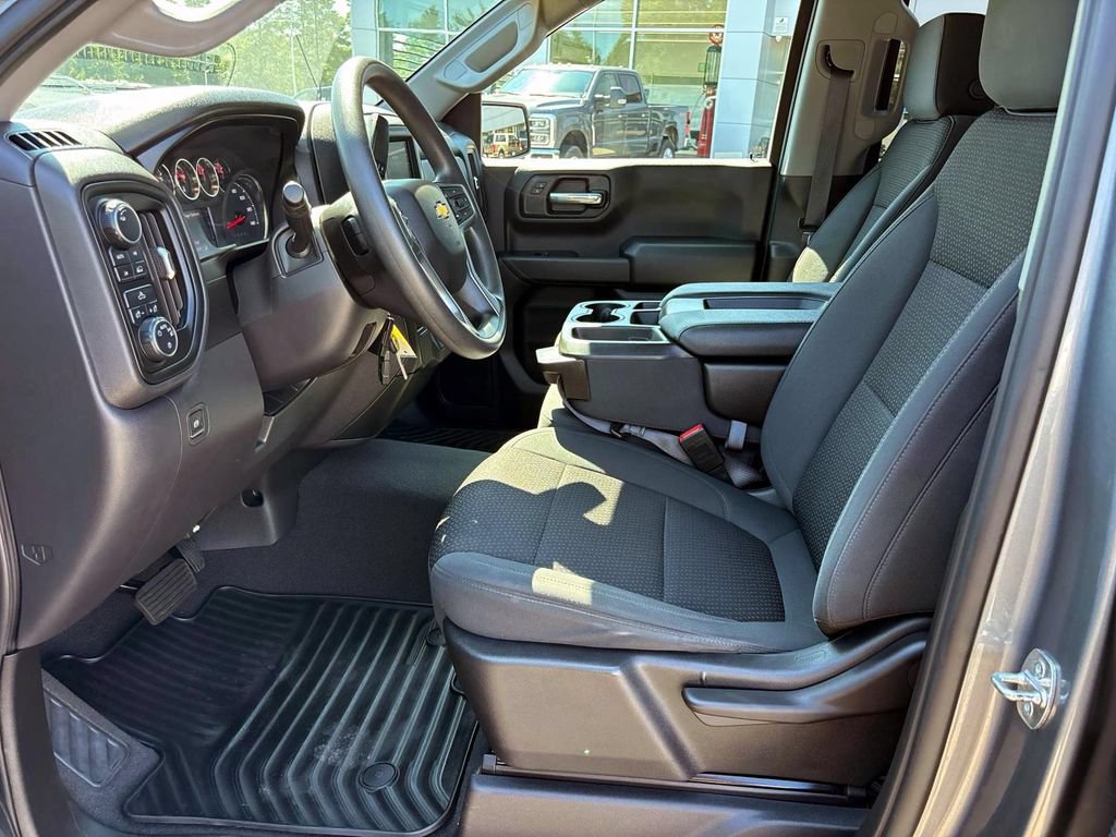 Used 2021 Chevrolet Silverado 1500 Custom w/ Safety Confidence Package AWD/4WD image 11