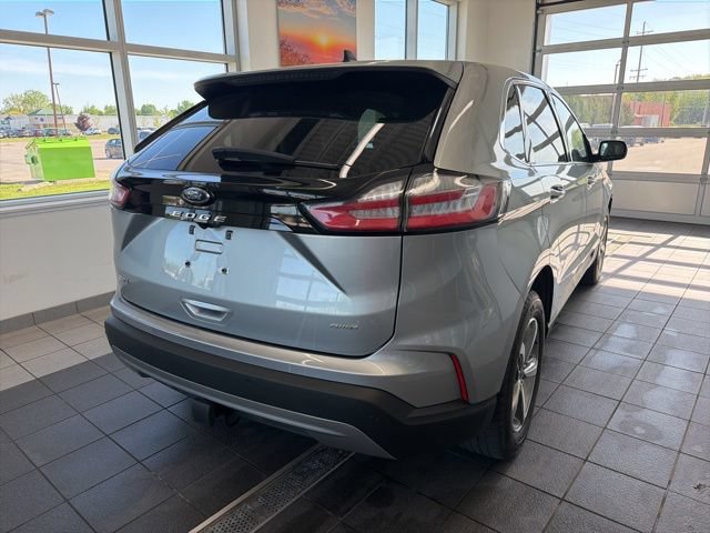 Certified 2022 Ford Edge SEL w/ Convenience Package AWD/4WD image 5