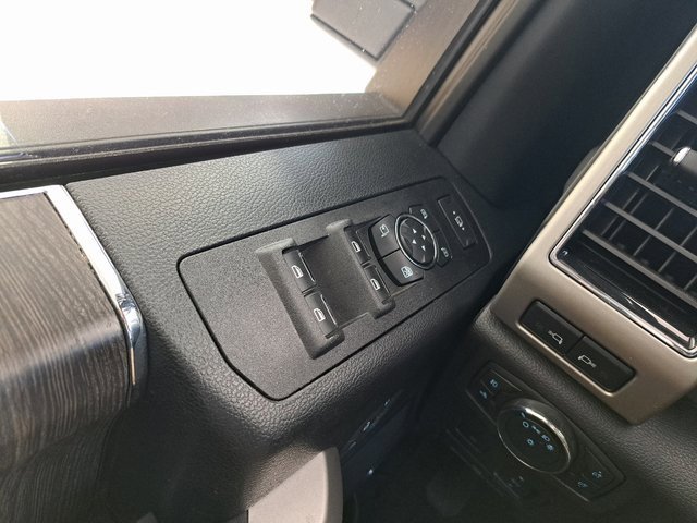 Certified 2021 Ford F350 Lariat w/ Tremor Off-Road Package image 21