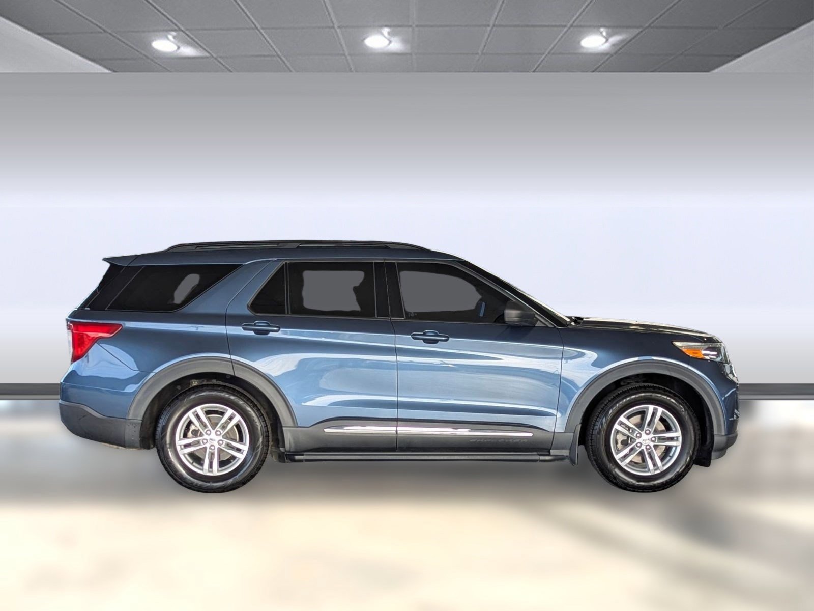 Certified 2020 Ford Explorer XLT image 6