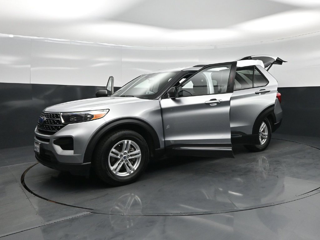 Certified 2020 Ford Explorer XLT RWD image 28