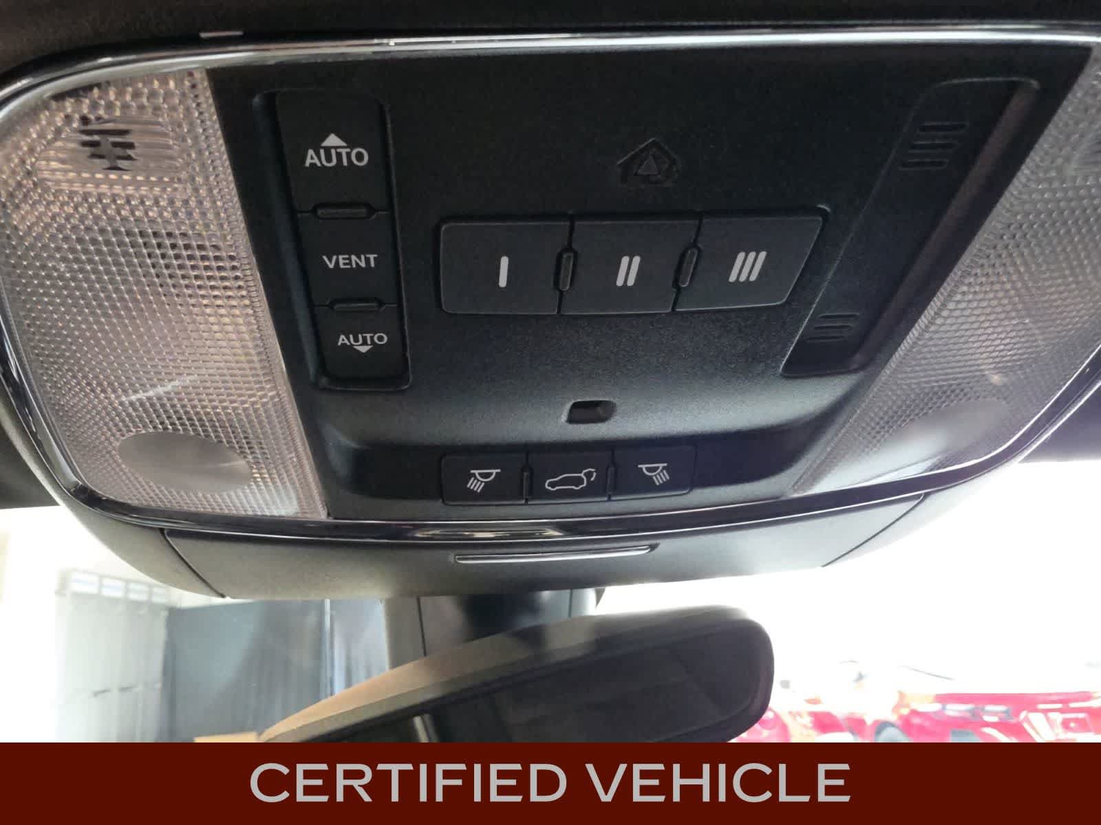 Used 2019 Jeep Grand Cherokee Altitude AWD/4WD image 26