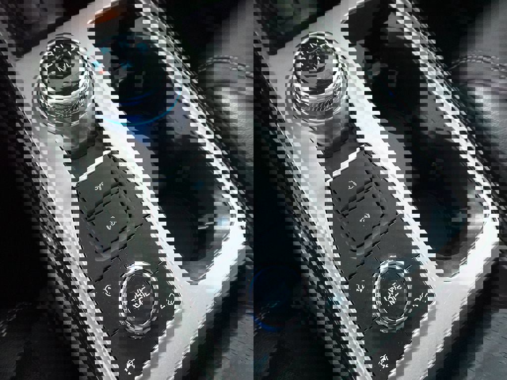 Certified 2024 Ford Explorer ST w/ Technology Package image 31