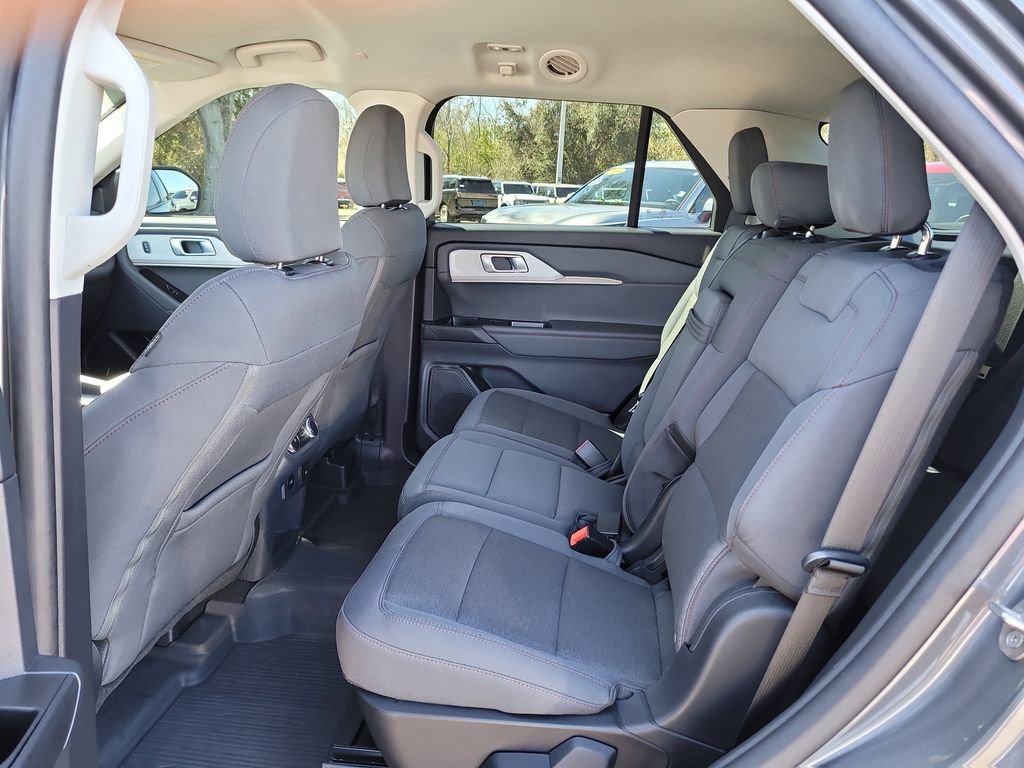 Certified 2025 Ford Explorer Active image 11