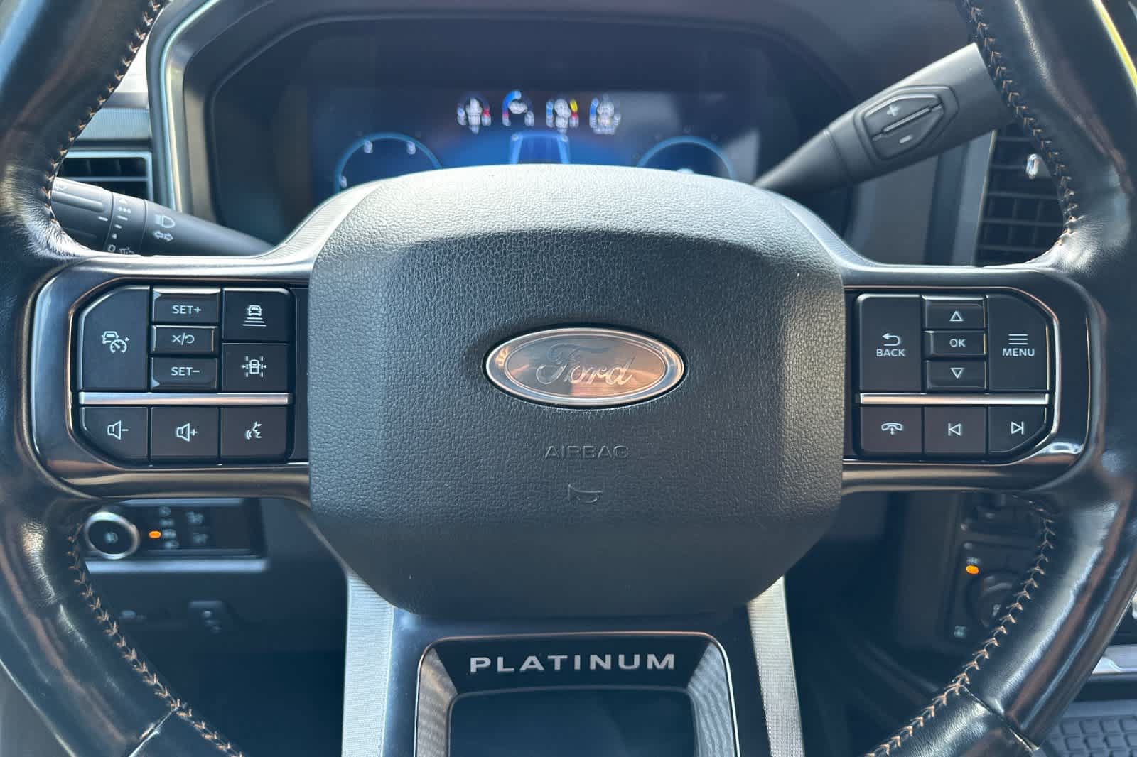 Certified 2023 Ford F350 Platinum AWD/4WD image 22