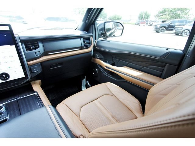 Certified 2023 Ford Expedition Platinum RWD image 9