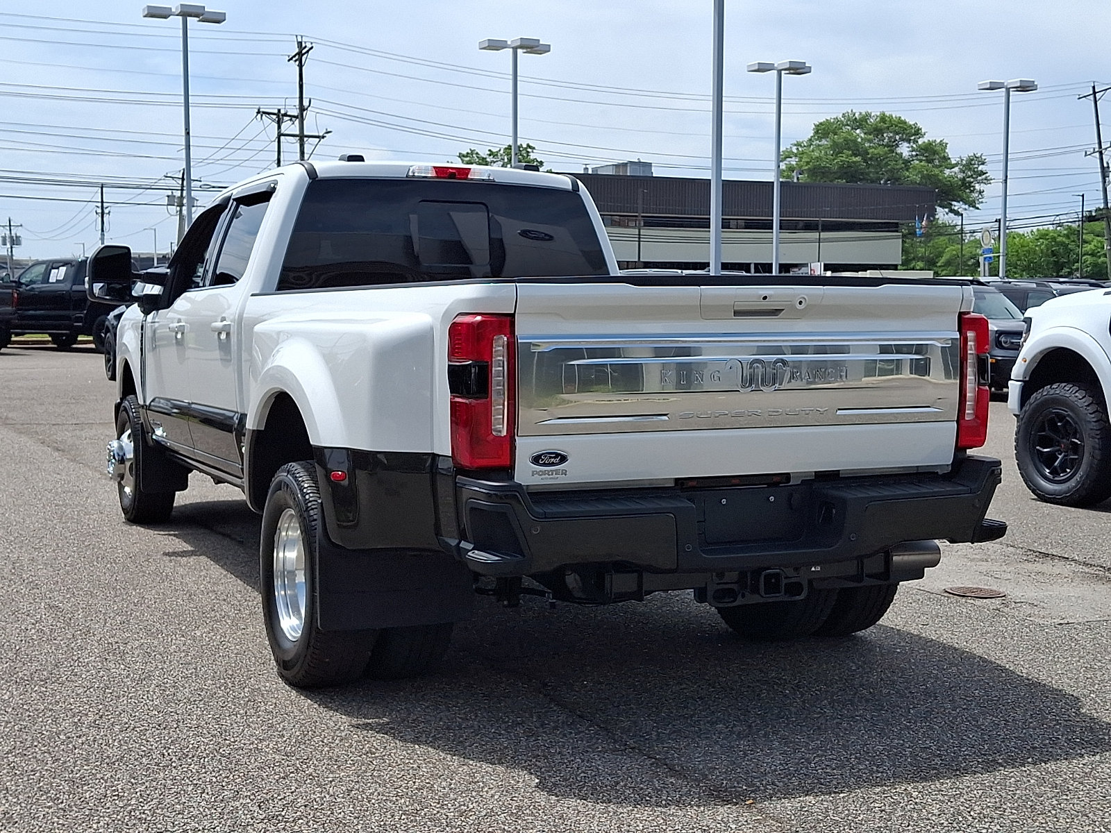 Certified 2024 Ford F350 King Ranch AWD/4WD image 8