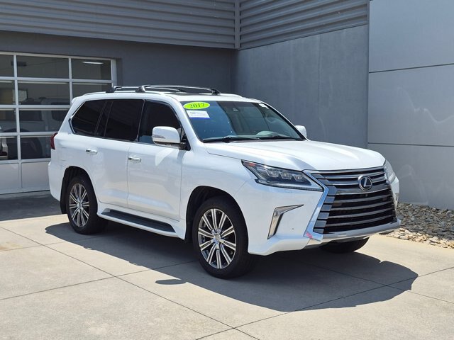Used 2017 Lexus LX 570 4WD w/ Luxury Package