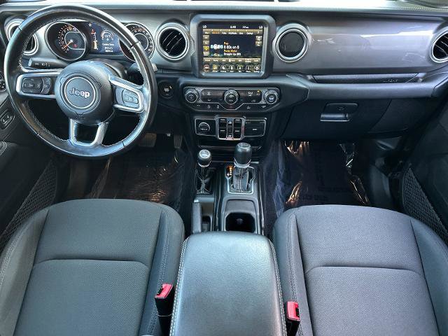 Used 2021 Jeep Gladiator Overland AWD/4WD image 12