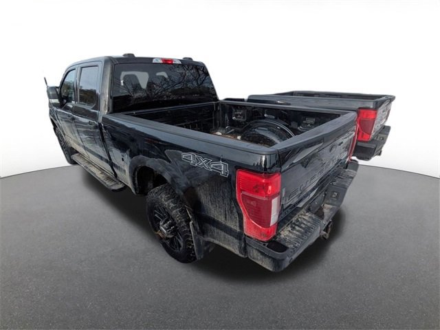 Certified 2022 Ford F250 XLT w/ Black Appearance Package image 3