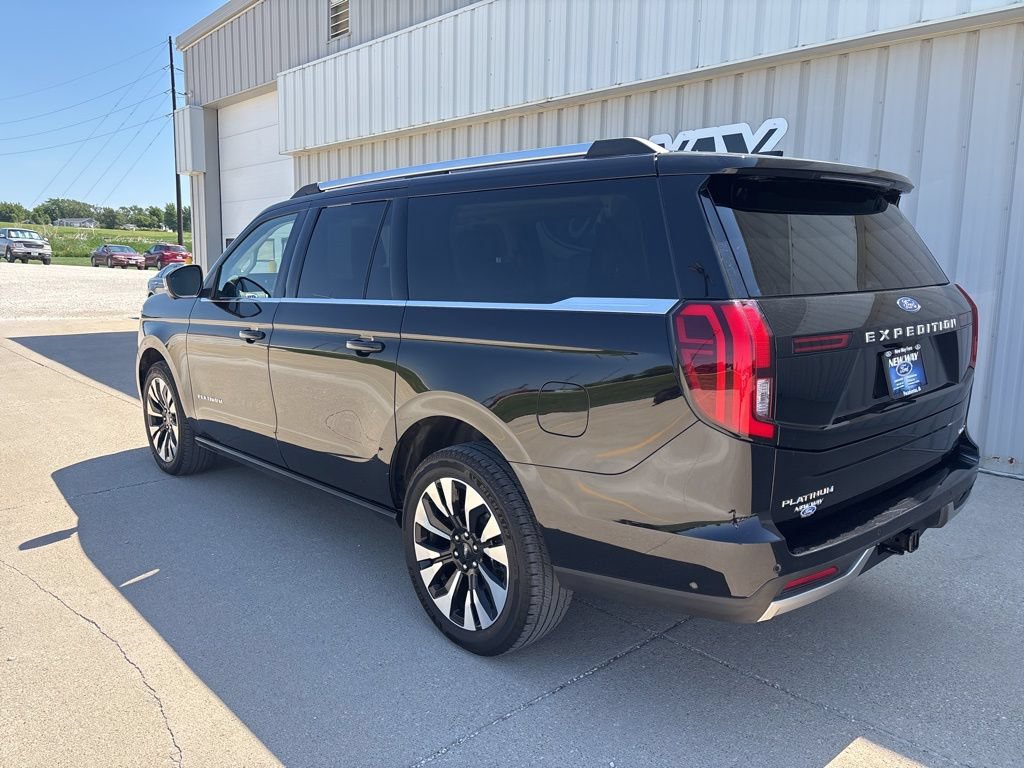 Certified 2025 Ford Expedition Max Platinum w/ Driver's Package AWD/4WD image 7