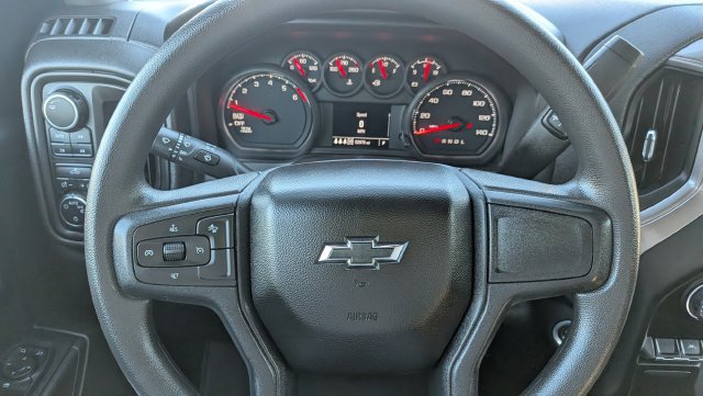 Used 2025 Chevrolet Silverado 1500 Custom Trail Boss w/ Dark Appearance Package AWD/4WD image 25