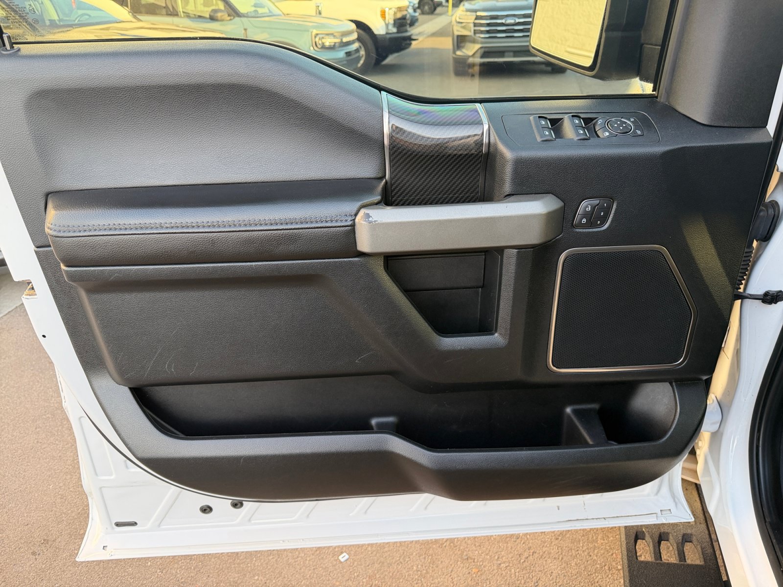 Certified 2019 Ford F150 Raptor w/ Equipment Group 802A Luxury AWD/4WD image 13