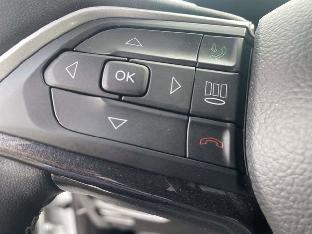 Used 2023 Jeep Grand Cherokee L Laredo w/ Luxury Tech Group I AWD/4WD image 25