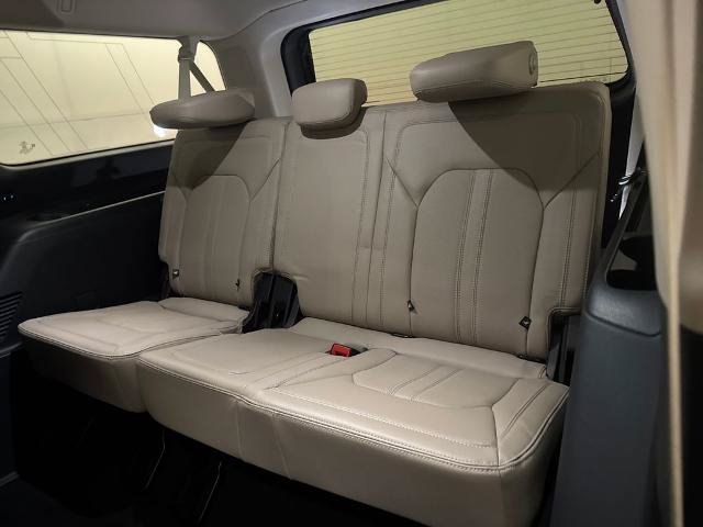 Certified 2024 Ford Expedition Max Limited RWD image 37