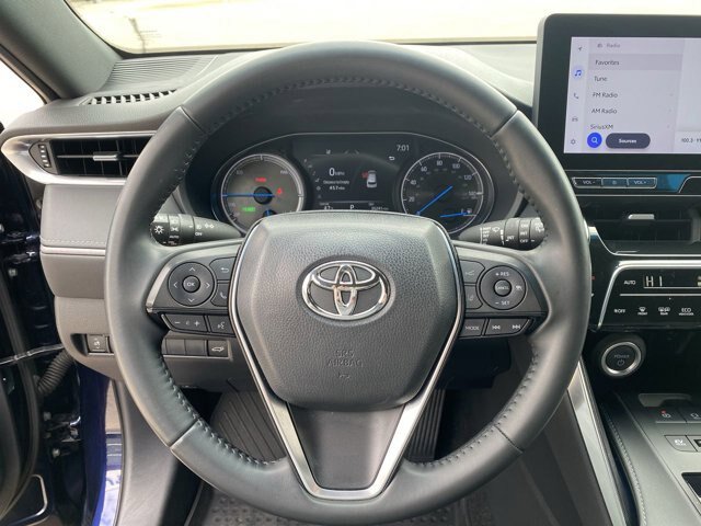 Used 2023 Toyota Venza XLE AWD/4WD image 14