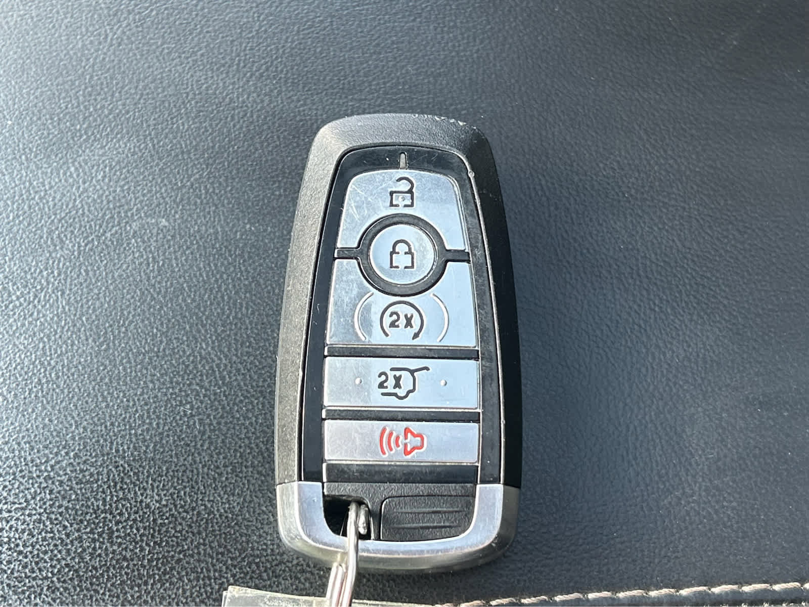 Certified 2023 Ford Explorer XLT image 49