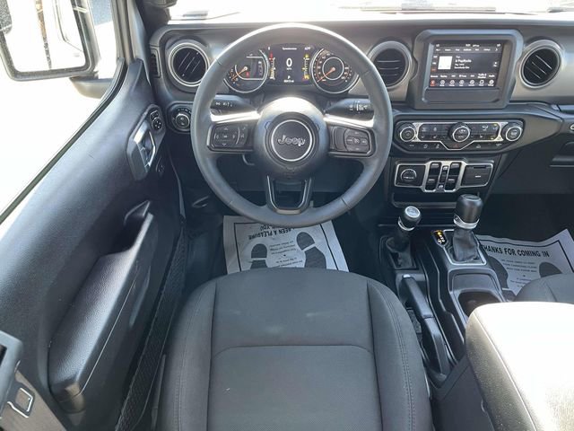 Used 2023 Jeep Gladiator Sport AWD/4WD image 11