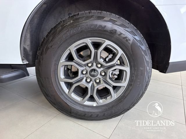 Certified 2025 Ford Expedition Active AWD/4WD image 33