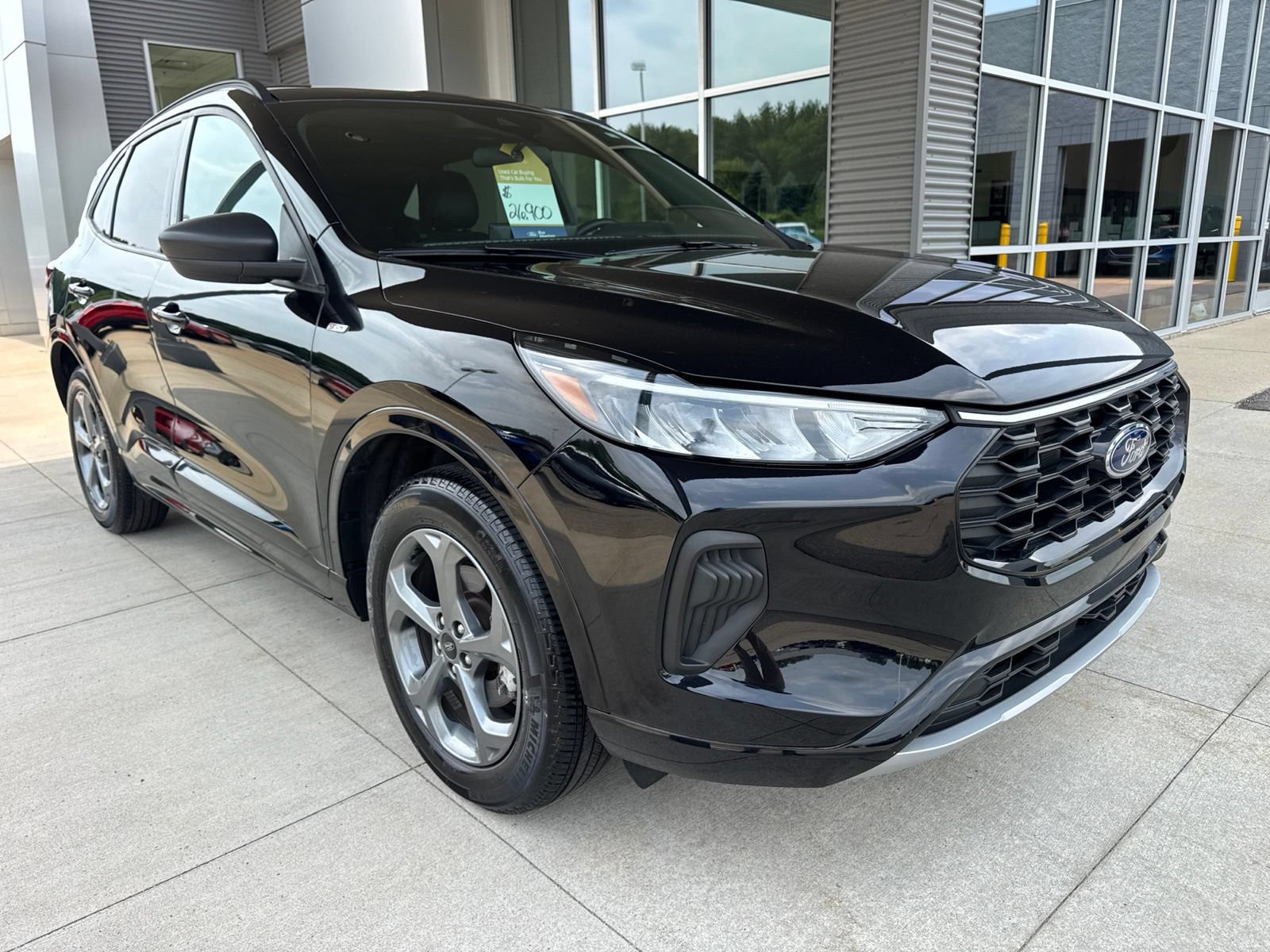 Certified 2024 Ford Escape ST-Line w/ Tech Pack #1 AWD/4WD image 10