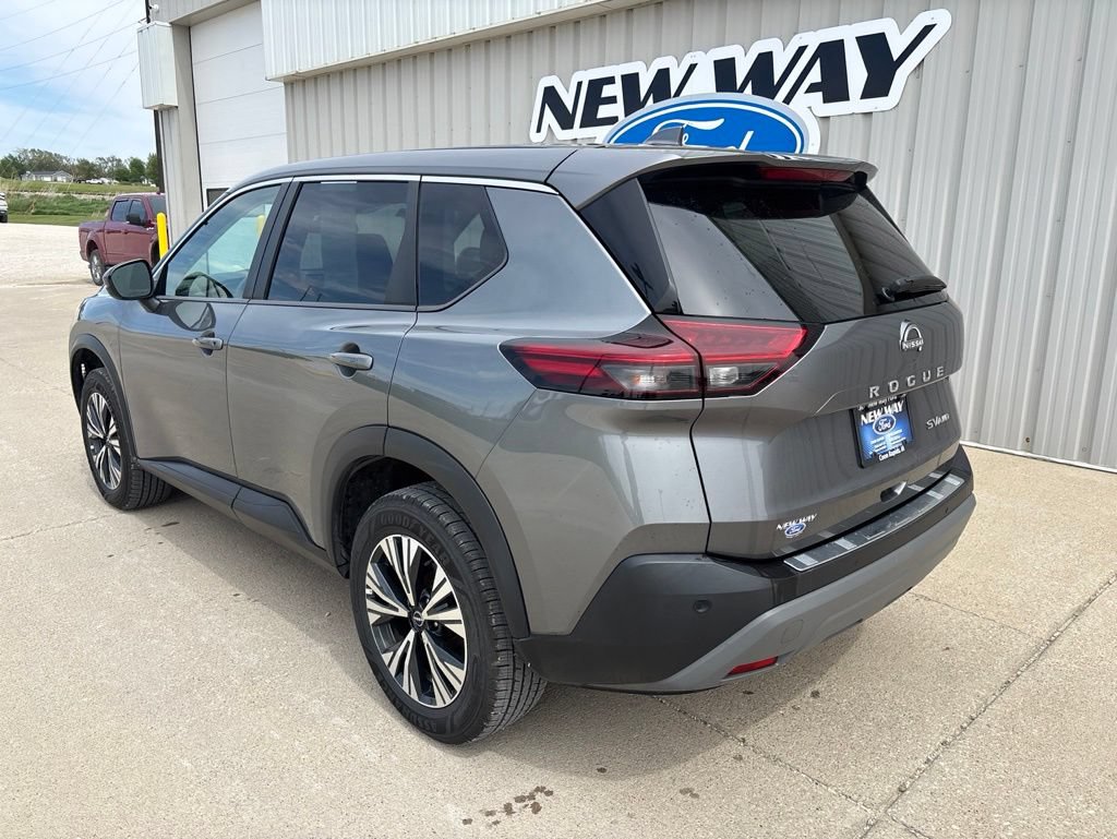Used 2022 Nissan Rogue SV AWD/4WD image 6