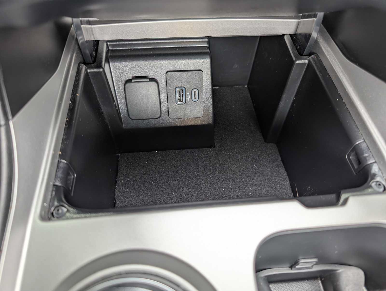 Certified 2023 Ford Explorer XLT AWD/4WD image 30