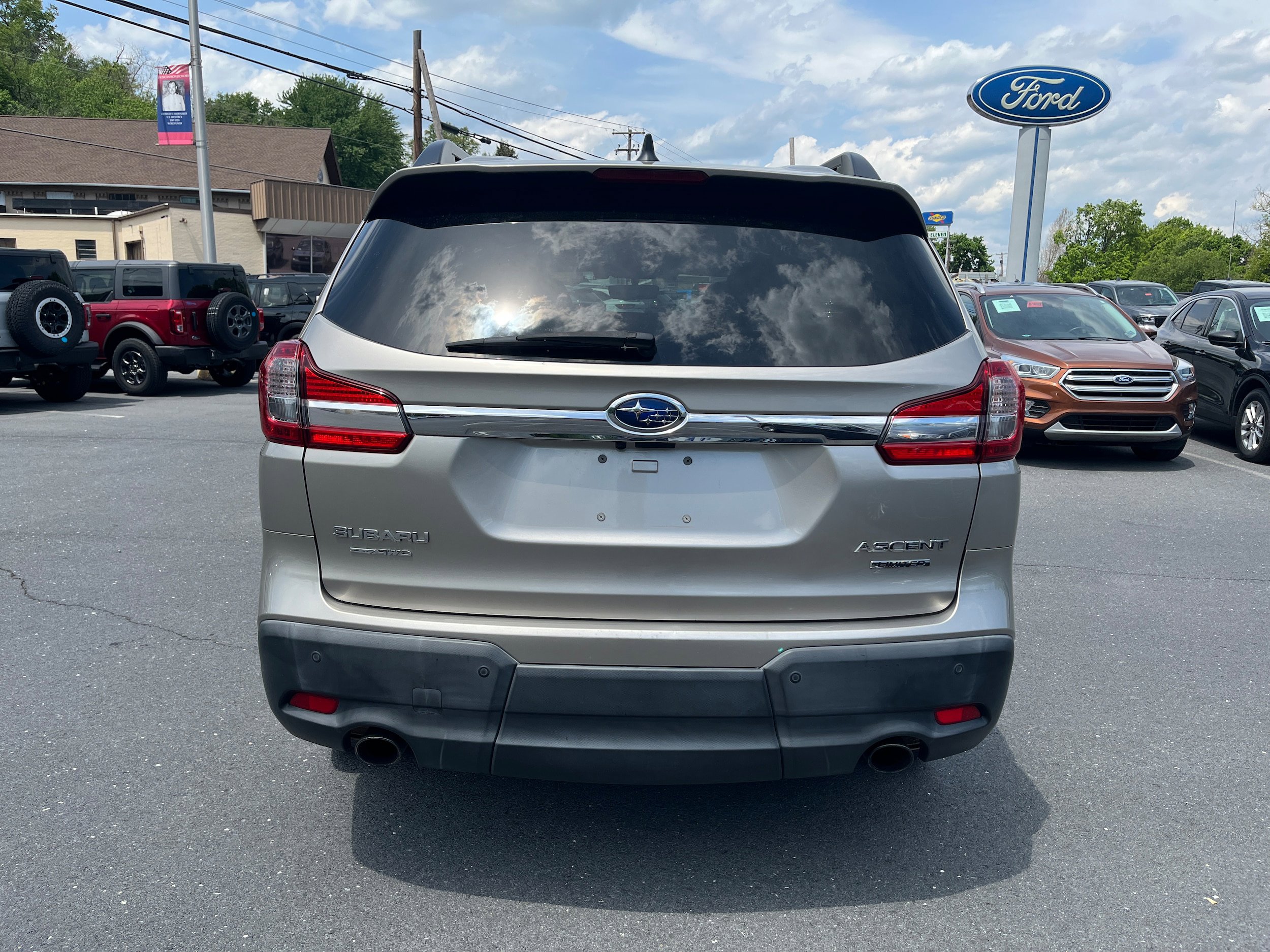 Used 2019 Subaru Ascent Limited AWD/4WD image 5