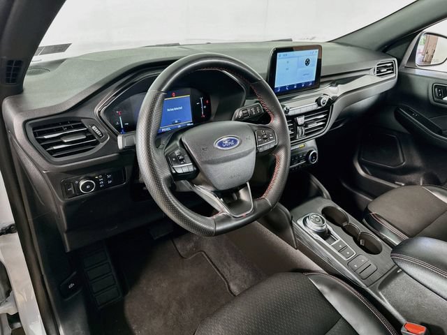 Certified 2025 Ford Escape ST-Line Select AWD/4WD image 21