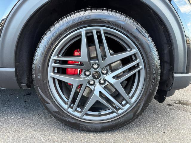 Certified 2025 Ford Explorer ST AWD/4WD image 6