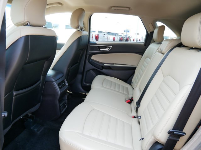 Certified 2018 Ford Edge SEL w/ Equipment Group 201A AWD/4WD image 12